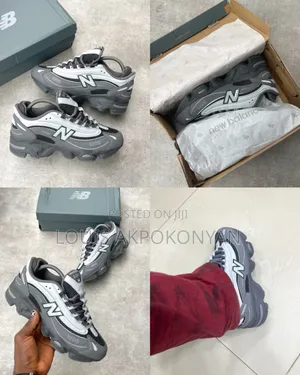 New Balance 1000 Grey Sneakers