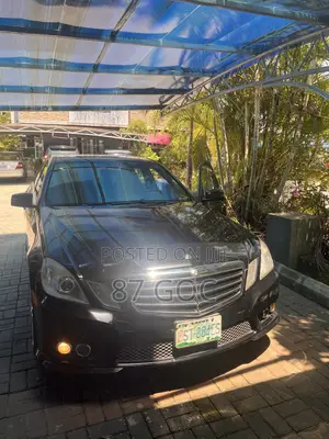 Mercedes-Benz E300 2011 Black