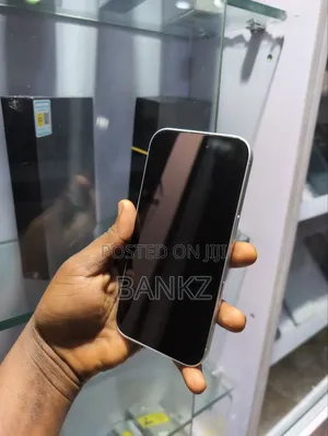 Apple iPhone 16 128 GB White