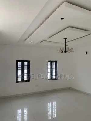 4bdrm Duplex in Efab Queens Estate, Karsana for sale