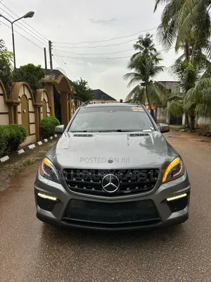 Mercedes-Benz M Class ML63 AMG 4dr SUV AWD (5.5L 8cyl Turbo 7A) 2014