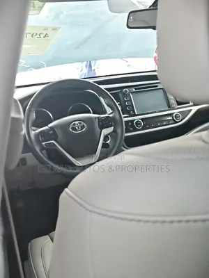 Toyota Highlander Limited 4x4 V6 (3.5L 6cyl 8A) 2017
