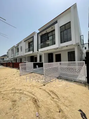 4bdrm Duplex in Ikota for sale