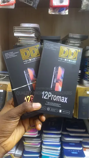 12 Pro Max Screen Quality Standard