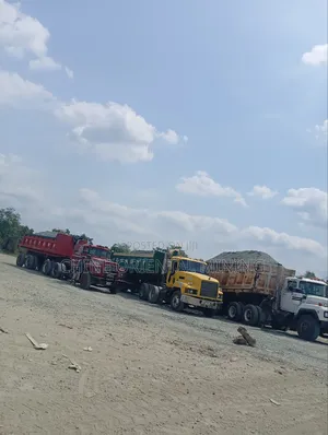Chine Oriental Mining Company Nig LTD Iron Chippings and Granite