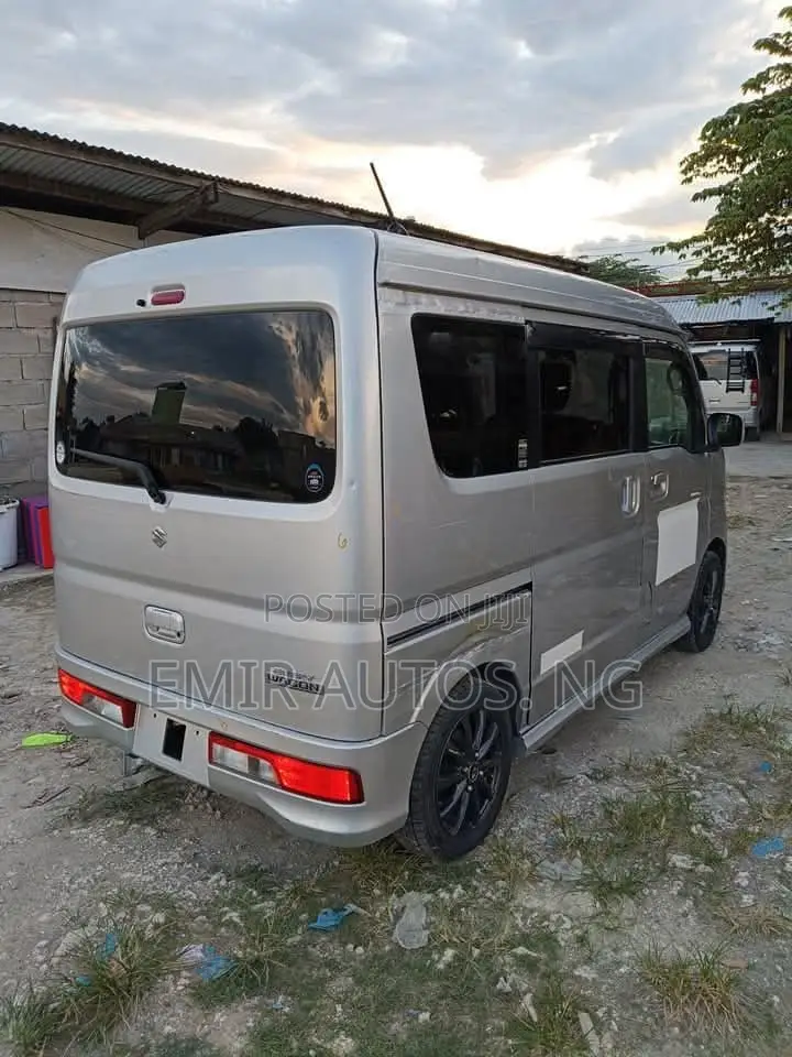Suzuki Every 2012 Silver