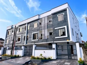 4bdrm Townhouse/Terrace in Lekki Phase 1 for sale