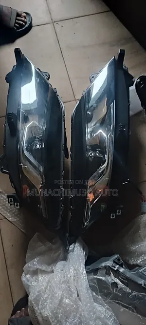 Set Head Lamp Mitsubishi L200 2019