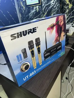Microphone Ut-883 Wireless Microphone System.