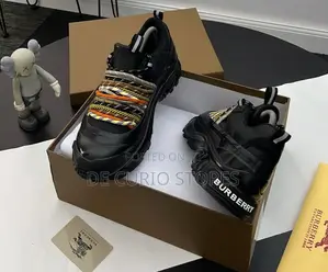 Burberry - Sneakers