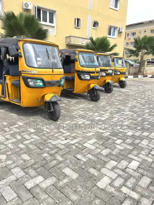 TVS King Deluxe Plus iTouch Start 2024 Yellow