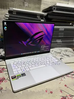 Laptop Asus ROG Zephyrus G14 32GB AMD Ryzen 9 SSD 1T