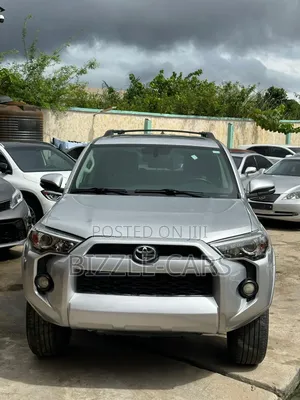 Toyota 4-Runner SR5 4x4 2019 Silver