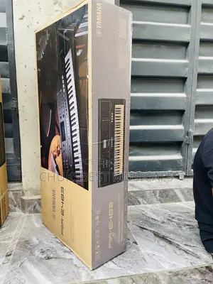 Yamaha PSR E483 Keyboard 61 Key