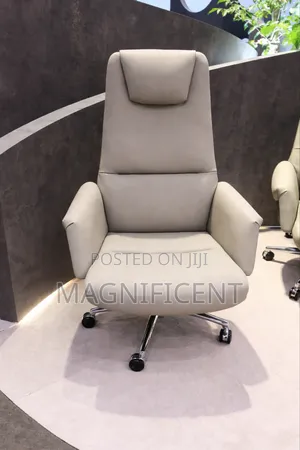 Premium Executive Office Chair – Luxury High-back Ergonomic Seating
