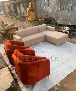 Sectional L Shape Sofa With 2 Accents Chairs