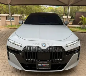 New BMW 760 2023 White