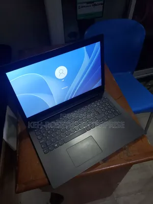 Laptop Lenovo IdeaPad 330 4GB Intel Pentium HDD 1T