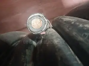 1x240mm2 Armoured Cable