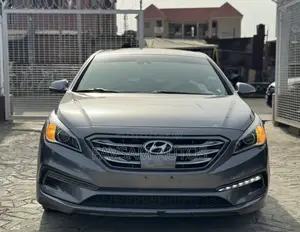 Hyundai Sonata Limited Sedan FWD (2.4L 4cyl 6A) 2016 Gray