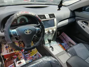 Toyota Camry XLE 4dr Sedan (2.5L 4cyl 6AM) 2010 Black