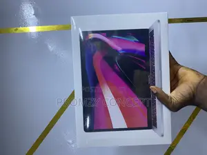 New Laptop Apple MacBook Pro 2022 M2 24GB Apple M2 SSD 1T