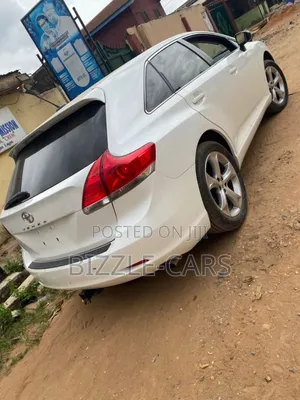 Toyota Venza V6 AWD 2010 White