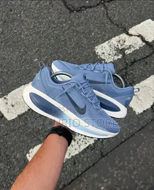 High Quality Nike Zoomx Vomero Sneakers