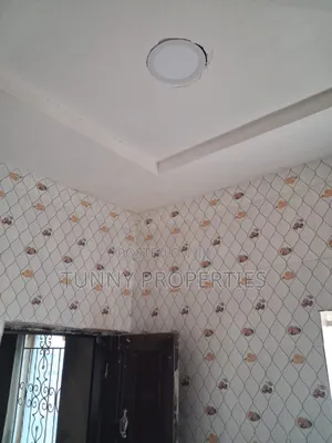 2bdrm Apartment in Dopemu for rent