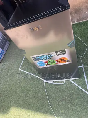 Chill Smart With the Royal RBC-100 Mini Fridge