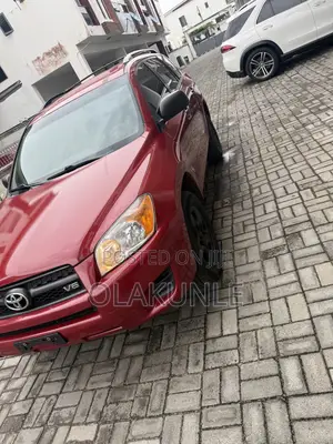 Toyota RAV4 2012 Red