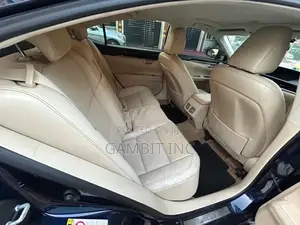 Lexus ES 350 FWD 2013 Blue