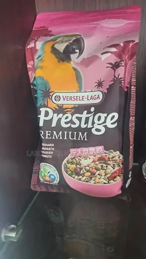 Parrot Food (1kg)