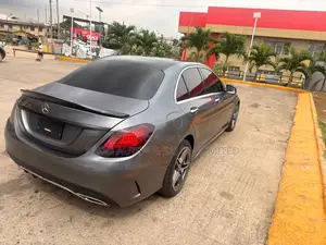 Mercedes-Benz C300 2019 Gray