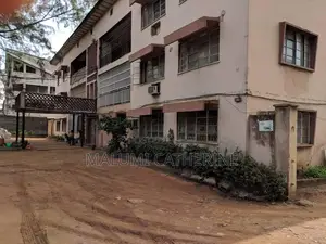 Landmark 2,420sqm Estate –