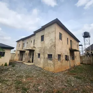 4bdrm Duplex in Oluyole for sale