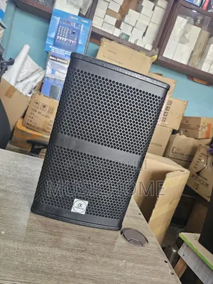 Professional 8" Portable and Powerful Speakers for Restaurant / Bar .