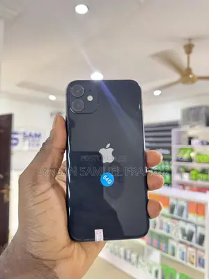 Apple iPhone 11 64 GB Black
