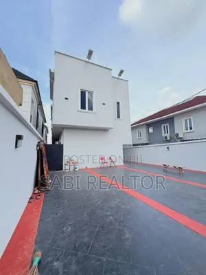 Furnished 3bdrm Duplex in Gbagada for sale