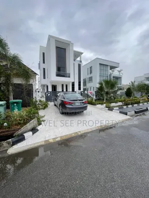 Furnished 5bdrm Duplex in Private Estate Osapa for sale