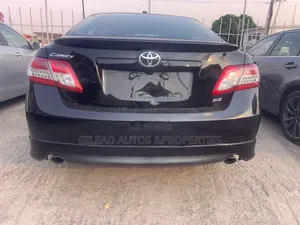 Toyota Camry SE 4dr Sedan (2.5L 4cyl 6A) 2011 Black
