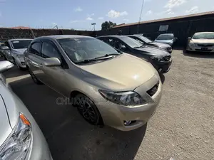 Toyota Corolla LE 4dr Sedan (1.8L 4cyl 4A) 2011 Gold