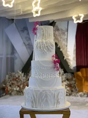 Wedding Cakes In Benin