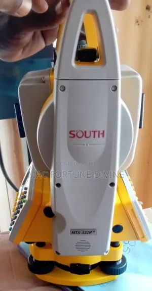 South NTS-332r10 Total Station [Complete Set]