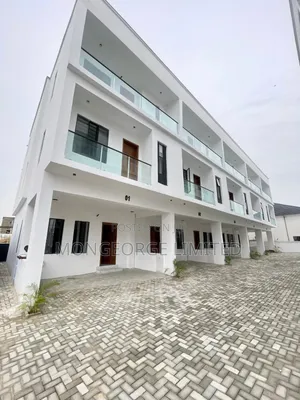 4bdrm Townhouse/Terrace in Chevron for sale