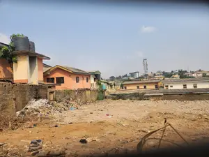 A Mixed-Use 1300sqm Plot Od Land in a Good Environment