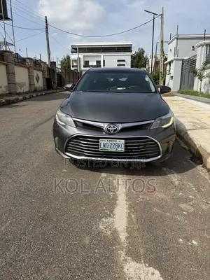 Toyota Avalon Limited 4dr Sedan (3.5L 6cyl 6A) 2014 Gray