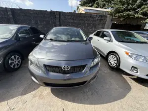 Toyota Corolla LE 4dr Sedan (1.8L 4cyl 4A) 2010 Gray