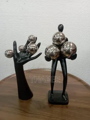 Silver Ball Landy and Hand Set Figurine Ornament