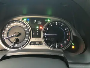 Lexus IS 2013 Silver